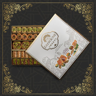 Zaitoune honey baklava mix with pistachios and walnuts in 500g and 1kg boxes
