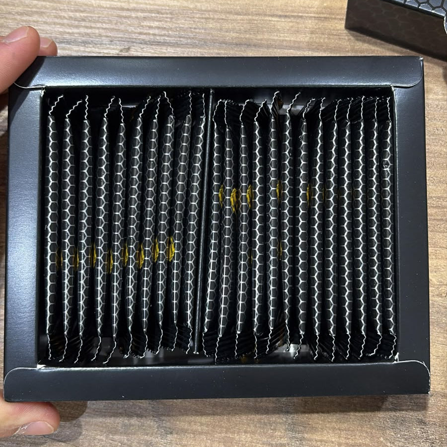 Open Black Horse Vital Honey box showing 24 individually packed 10 g honey sachets