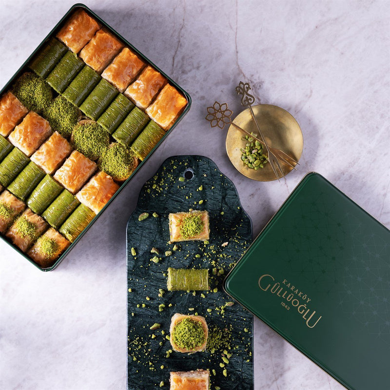 Karakoy Gulluoglu Assorted Baklava 1kg Metal Gift Box - Karakoy Gulluoglu - Image 2